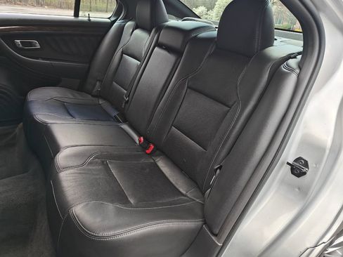 Used 2014 Ford Taurus Limited image 18