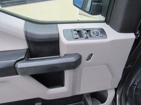 Used 2015 Ford F150 XL w/ Equipment Group 101A Mid AWD/4WD image 26