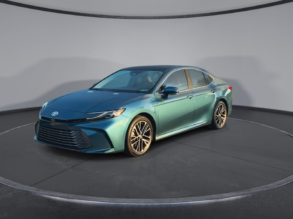 Certified 2025 Toyota Camry XLE FWD image 4