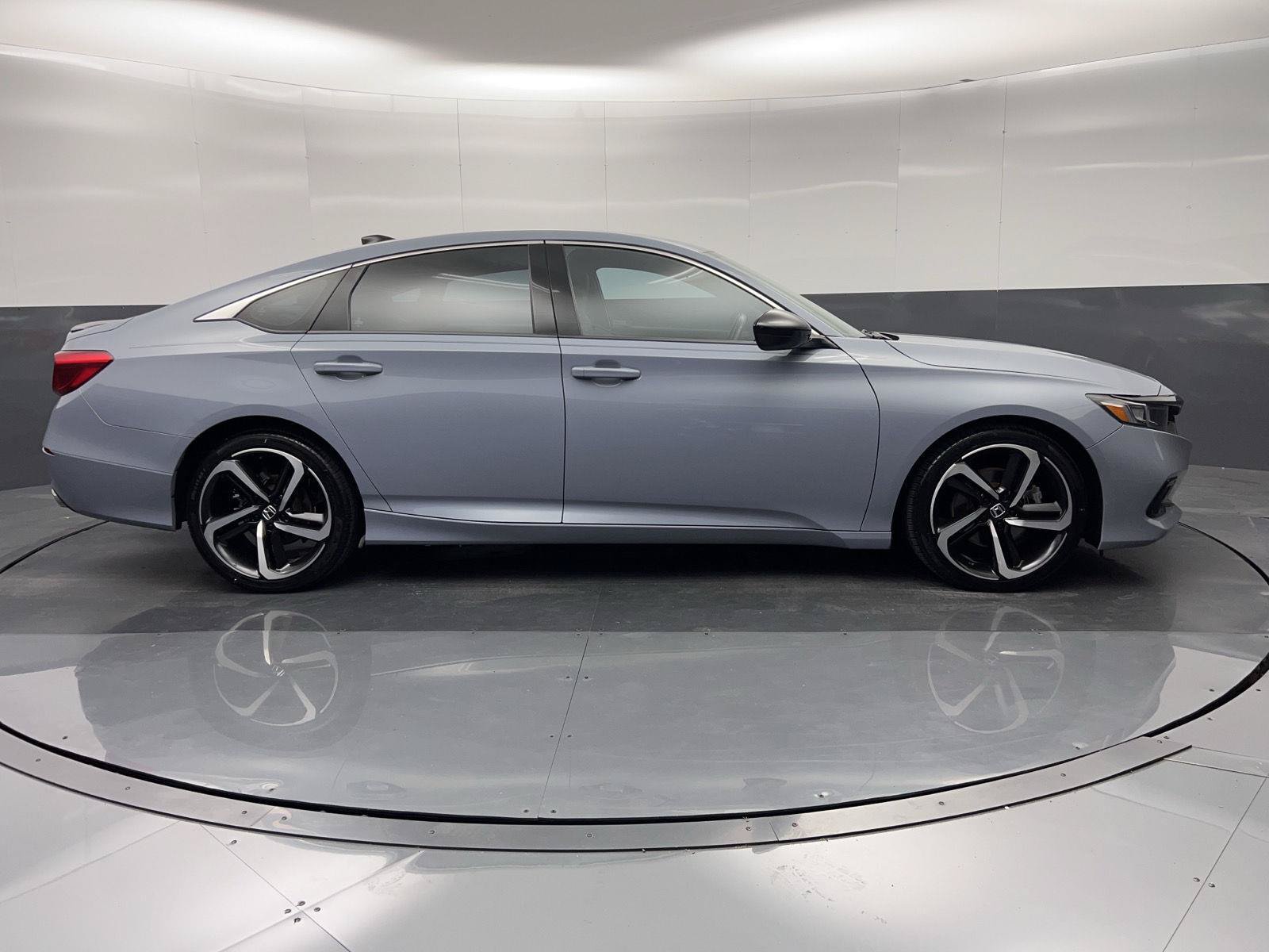 Used 2022 Honda Accord Sport image 8