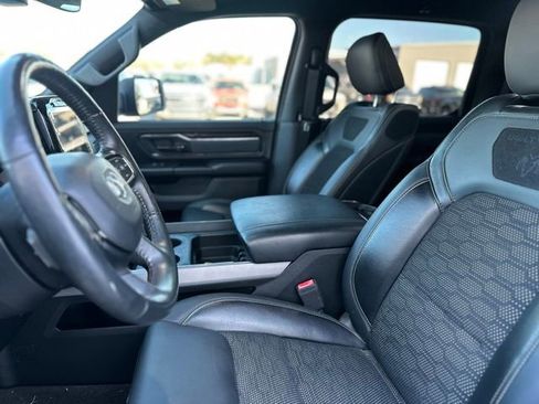 Used 2020 RAM 1500 Big Horn w/ Built-to-serve Edition image 13