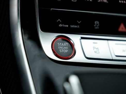 New 2026 Audi SQ8 Prestige image 37