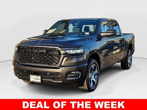 New 2026 RAM 1500 Express AWD/4WD image 7
