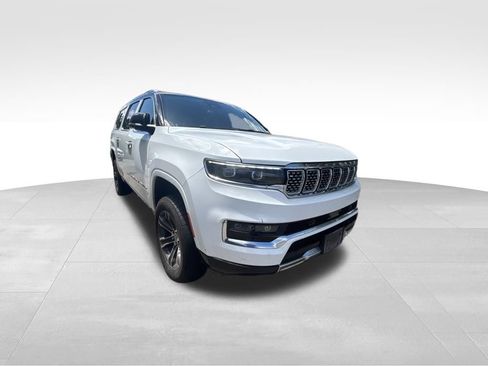 Used 2024 Jeep Grand Wagoneer L 4WD image 9