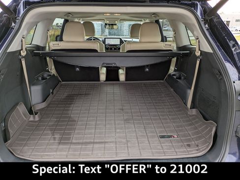 Used 2023 Toyota Highlander Limited image 13