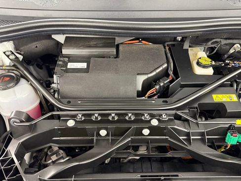 Used 2024 Audi Q4 e-tron Premium Plus w/ Premium Plus image 35