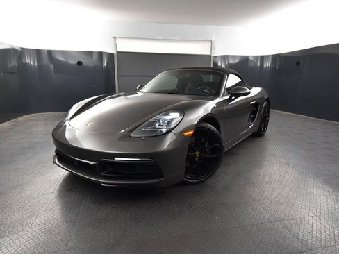 Certified 2025 Porsche 718 Boxster RWD image 47