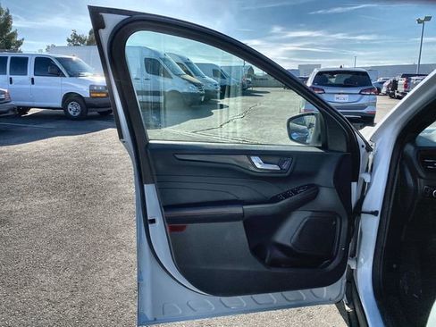 Used 2023 Ford Escape ST-Line FWD image 20