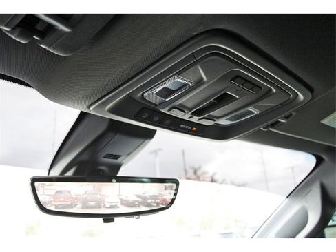 Used 2020 GMC Sierra 2500 SLT w/ Technology Package image 23