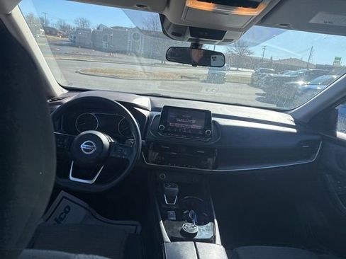 Used 2021 Nissan Rogue SV image 31