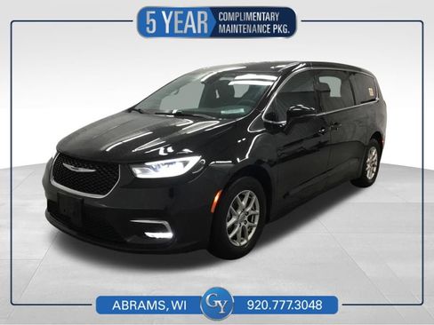 Used 2024 Chrysler Pacifica Touring FWD image 1