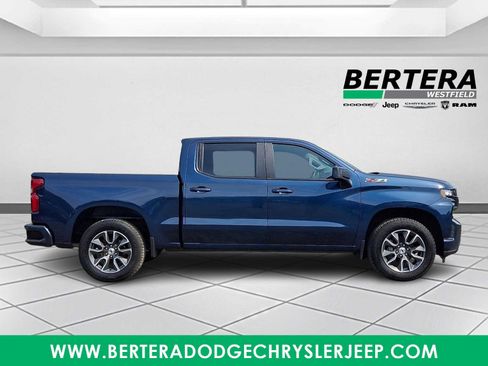 Used 2021 Chevrolet Silverado 1500 RST w/ Z71 Off-Road Package AWD/4WD image 7