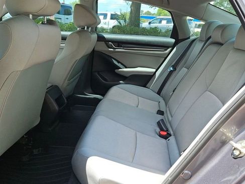 Used 2018 Honda Accord LX image 11