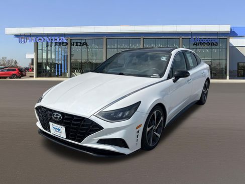 Used 2021 Hyundai Sonata SEL Plus w/ Tech Package FWD image 1