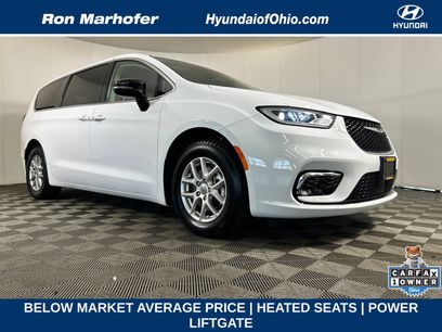 Used 2024 Chrysler Pacifica Touring-L