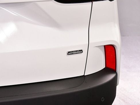 New 2025 Ford Escape SE w/ PHEV Premium Package image 11