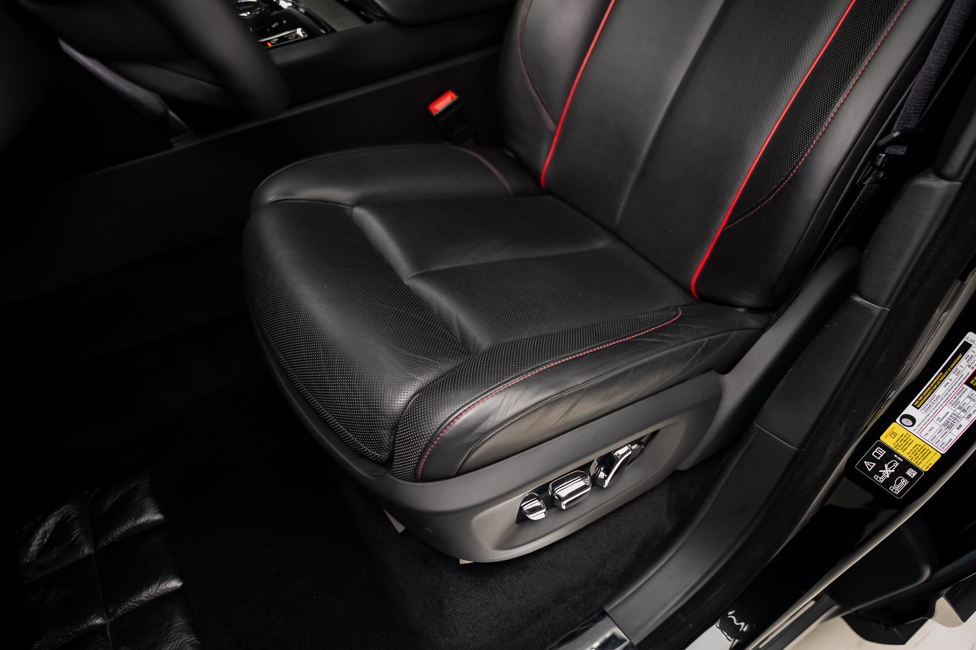 Used 2022 Rolls-Royce Cullinan w/ Technology Package AWD/4WD image 65
