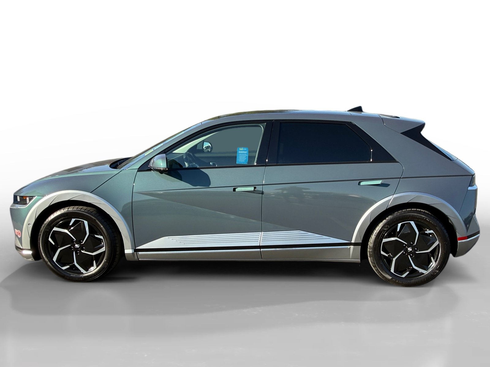 Certified 2024 Hyundai Ioniq 5 Limited RWD image 2