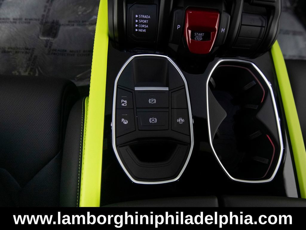 Used 2026 Lamborghini Urus S AWD/4WD image 28