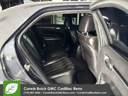 Used 2018 Chrysler 300 S AWD/4WD image 33
