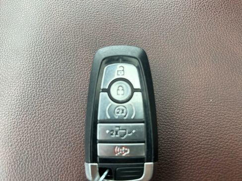 Used 2021 Ford F150 Lariat w/ Equipment Group 502A High AWD/4WD image 31