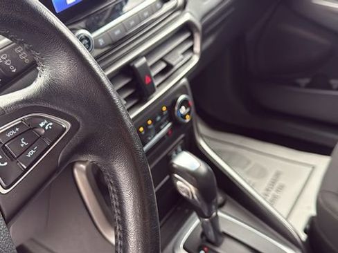 Used 2020 Ford EcoSport SE image 21