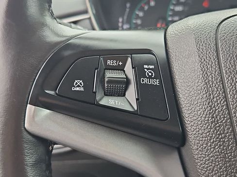 Used 2020 Chevrolet Trax LT w/ Redline Edition image 24