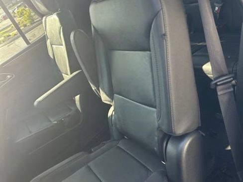 Used 2023 Chevrolet Tahoe Z71 AWD/4WD image 31