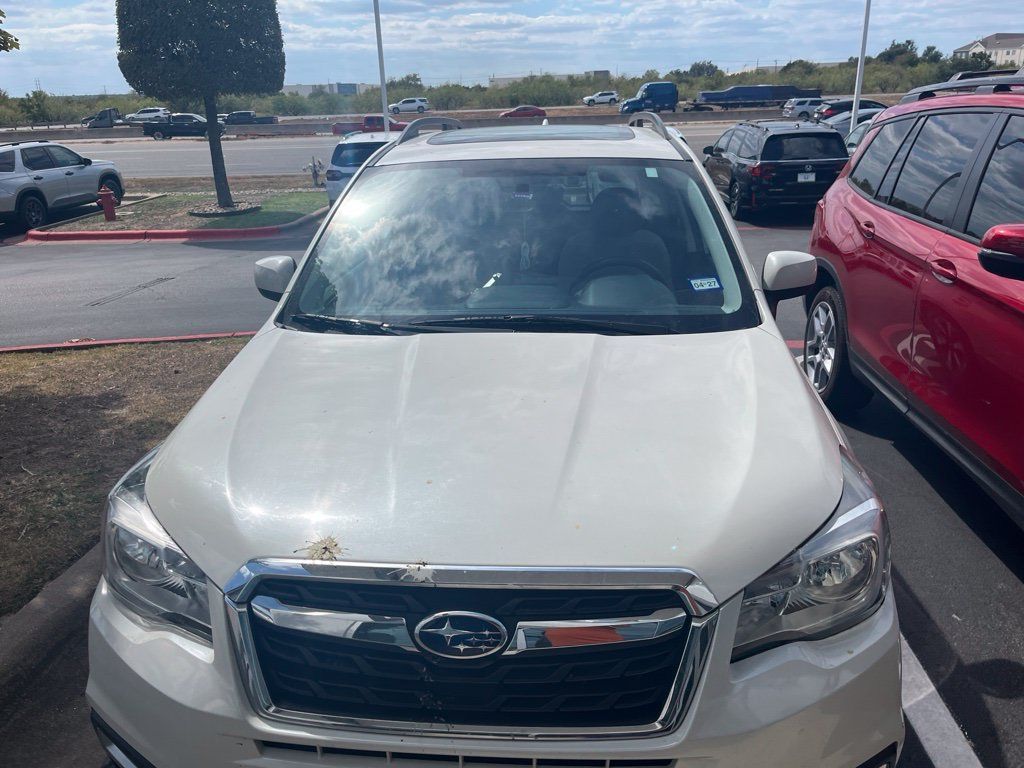 Used 2017 Subaru Forester 2.5i Premium AWD/4WD image 2