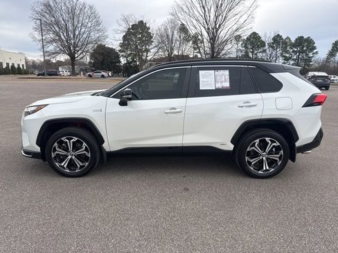 Used 2022 Toyota RAV4 XSE image 2