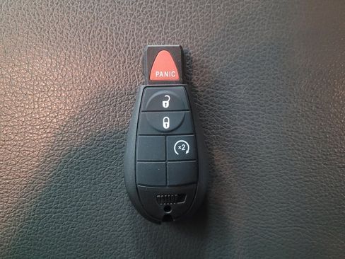 Used 2018 RAM 1500 Big Horn image 32