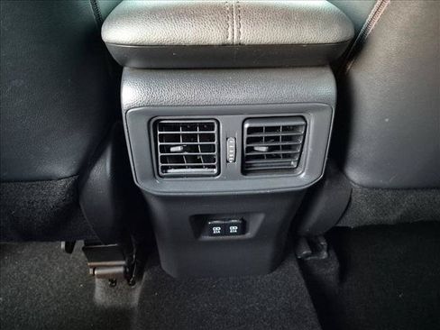 Used 2020 Toyota RAV4 XSE AWD/4WD image 17