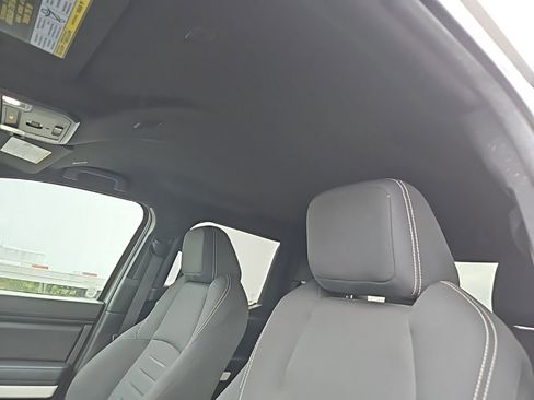 Used 2024 Toyota Tacoma TRD Off-Road image 17