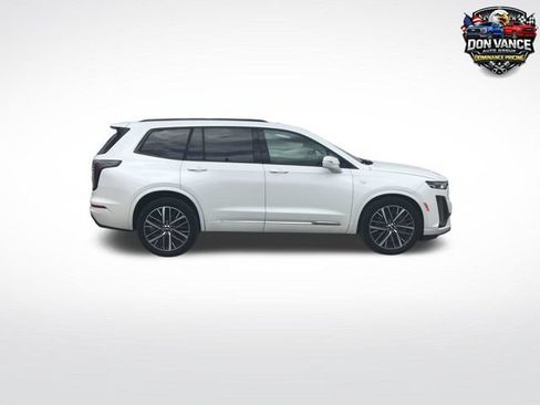 Used 2023 Cadillac XT6 Sport AWD/4WD image 9