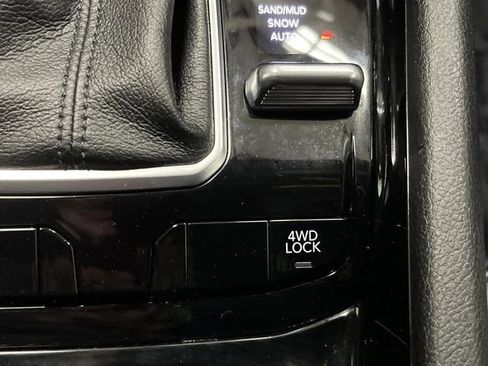 Used 2024 Jeep Compass Limited w/ High Altitude Package image 24