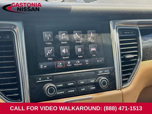 Used 2017 Porsche Macan AWD/4WD image 13