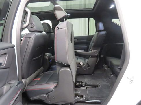 Used 2026 Chevrolet Traverse RS AWD/4WD image 62