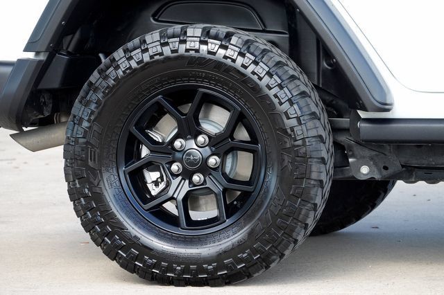 Used 2025 Jeep Wrangler Unlimited Sport AWD/4WD image 42