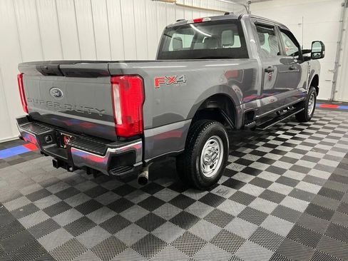 Used 2023 Ford F250 XL w/ FX4 Off-Road Package image 4