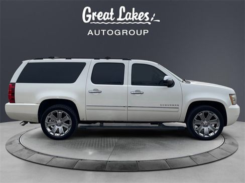 Used 2011 Chevrolet Suburban LTZ image 6