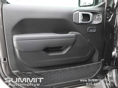 New 2026 Jeep Wrangler Unlimited Rubicon AWD/4WD image 39