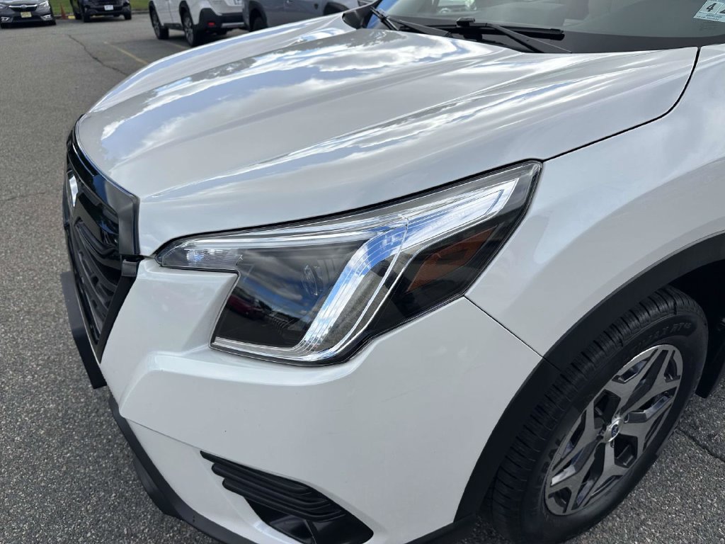 Certified 2023 Subaru Forester Premium AWD/4WD image 7