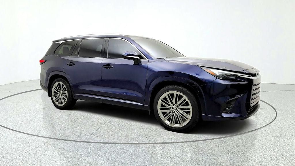 Used 2025 Lexus TX 350 AWD w/ Technology Package image 3