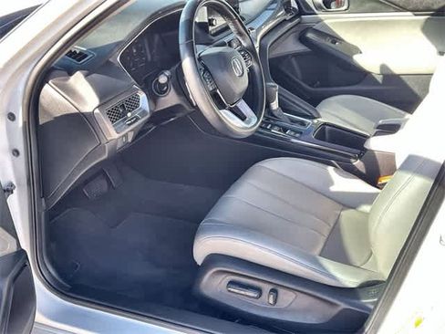 Used 2023 Acura Integra image 3