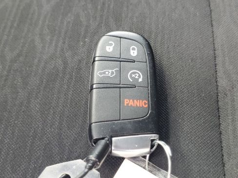 Used 2025 Dodge Durango GT AWD/4WD image 34