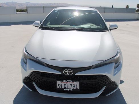 Certified 2025 Toyota Corolla SE FWD image 7