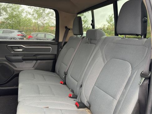 Used 2020 RAM 1500 Big Horn AWD/4WD image 9
