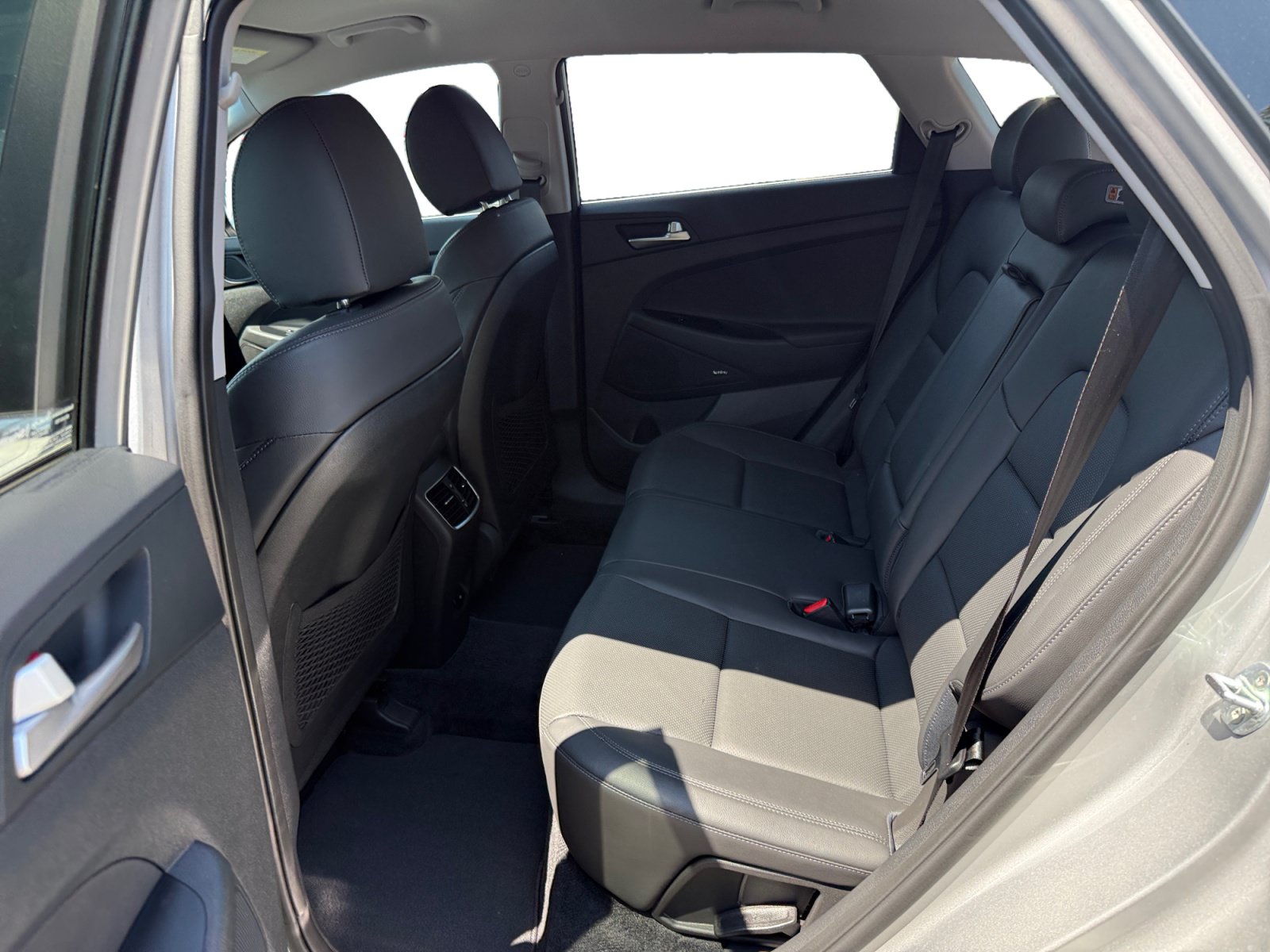 Certified 2021 Hyundai Tucson Limited AWD/4WD image 16