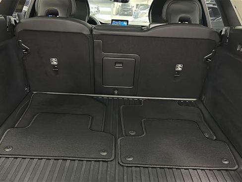 Certified 2026 Volvo XC60 B5 Plus w/ Protection Package Premier AWD/4WD image 27