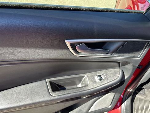 Used 2023 Ford Edge SEL w/ Convenience Package image 17